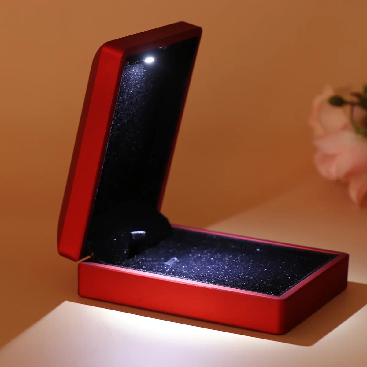 Elegante Scatola Regalo per Gioielli con Luce LED, Porta Collane Impermeabile in Materiale Gommato Durevole, Antipolvere, Facile da Aprire e Chiudere