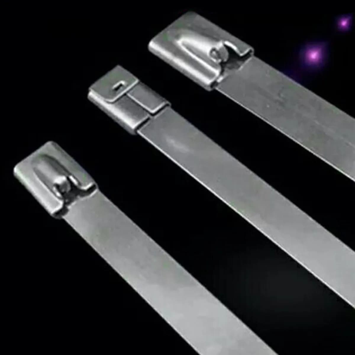 100 Pezzi Fascette Autobloccanti in Acciaio Inox, Resistenti, per Casa, Ufficio, Garage, 4.6x150mm, Antiruggine