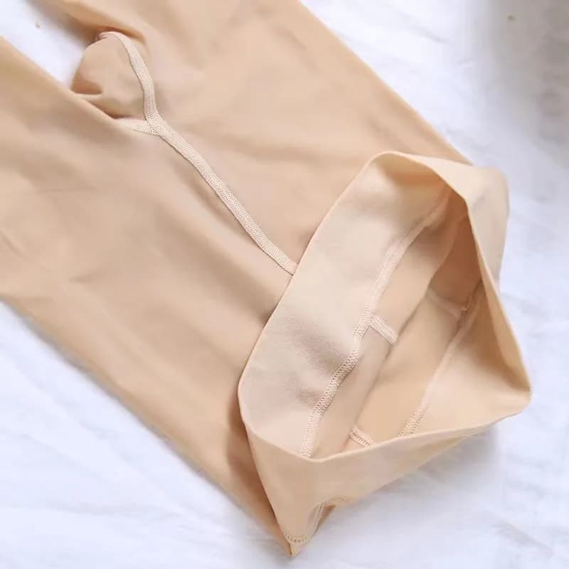 Nuova maschera Calze in acciaio Anti-accgancio Primavera e autunno Collant Tono pelle Gambe nude Gambe sottili Dio Acqua Luce Calze