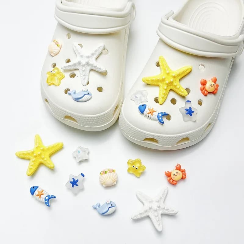 Decorazioni Fai-da-Te per Scarpe con Conchiglie Marine, Pietre Laviche e Clip a Forma di Stella Marina per Sandali e Ciabatte Estive, Regalo Decorativo per Donne