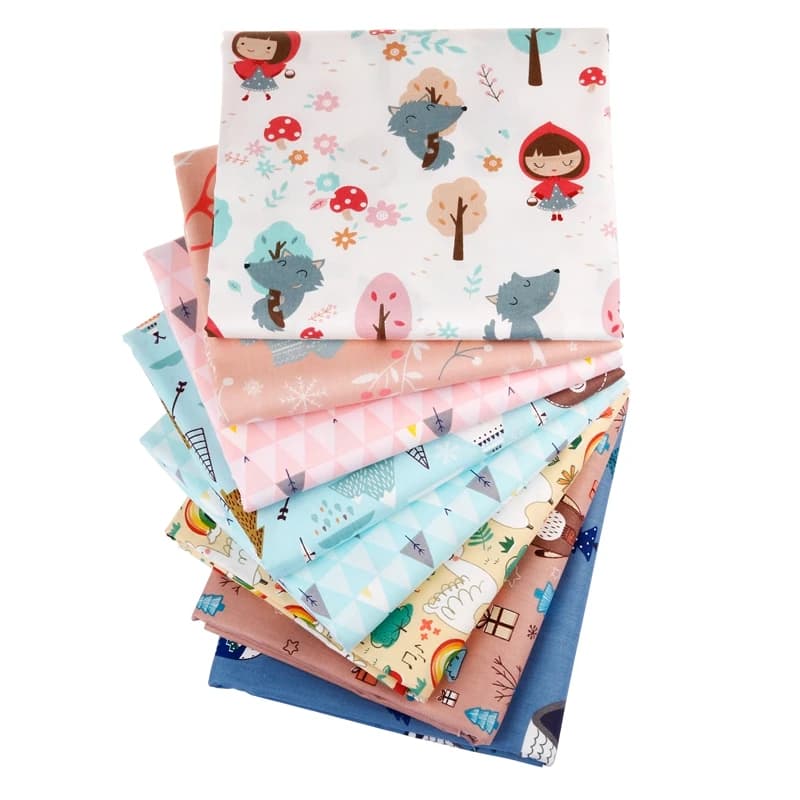 Cartone animato orso stampato Twill tessuto di cotone Patchwork panno di tessuto Set cucito fai da te cucito Quilting materiale fatto a mano 8 pezzi, 20x25cm
