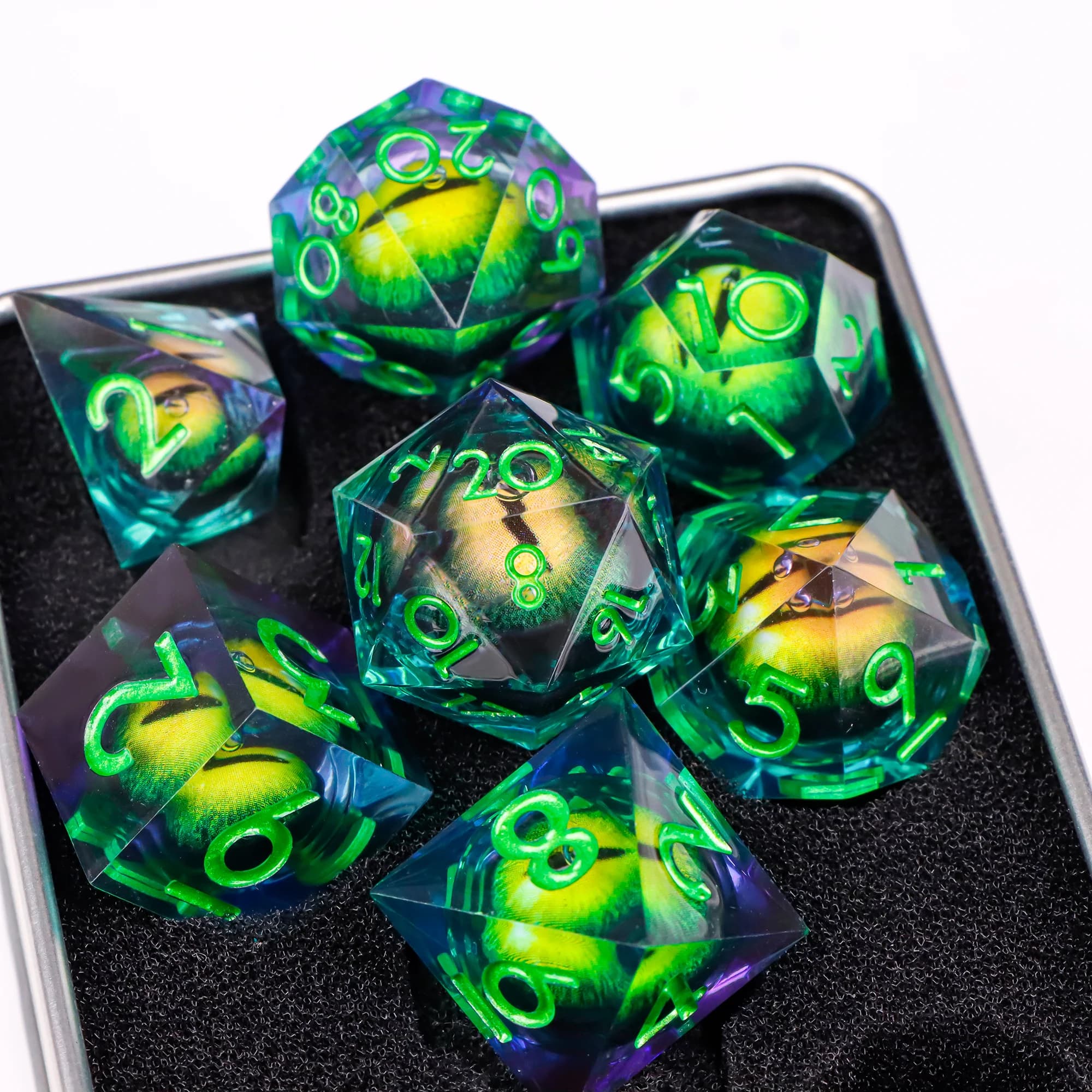 Dadi Beholder's Eye per D&D - Set di Dadi Artigianali con Nucleo Liquido e Bordi Affilati per Dungeons and Dragons, Dadi Multi-Faccia per Giochi di Ruolo