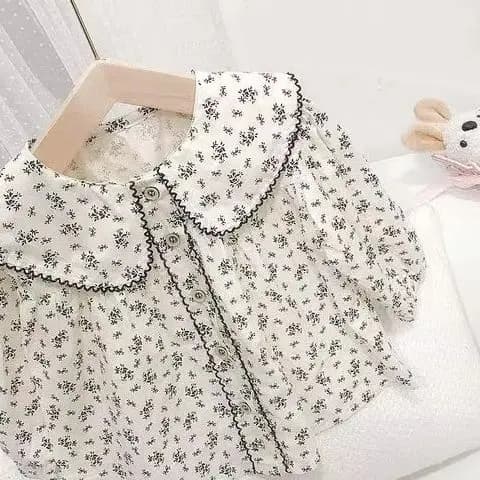 Camicie per neonate manica lunga floreale colletto Peter Pan carino 2024 autunno nuovo stile coreano camicette per bambini vestiti