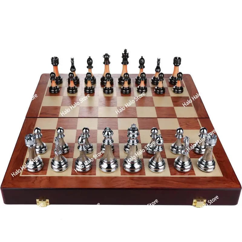 Set regalo di lusso con scacchiera pieghevole in legno e pezzi degli scacchi in metallo