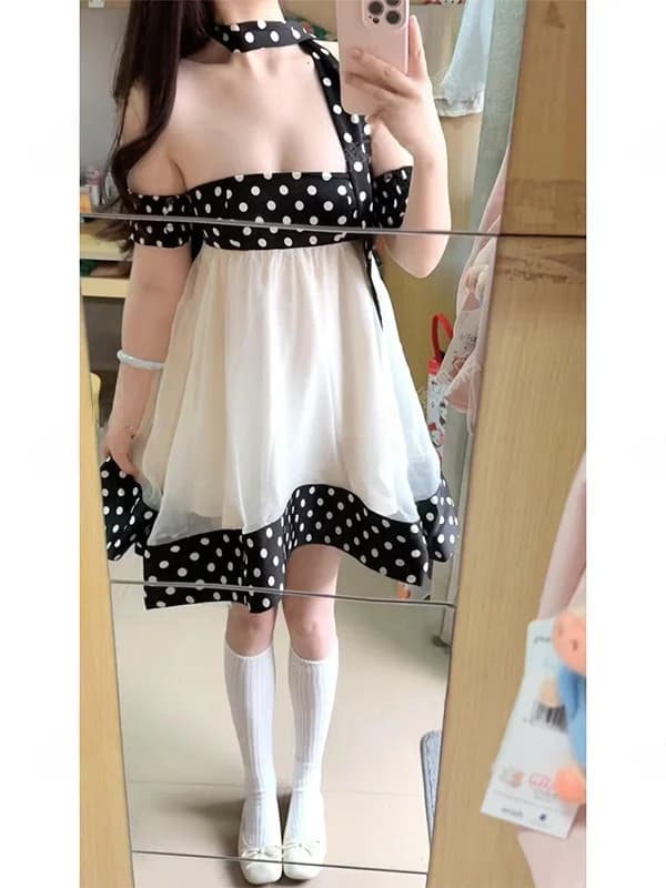 New Style French Summer Dress with Spalle Discoveries and Net Inserts, Soft Dress Hiding Shapes, Comfortable for All Day