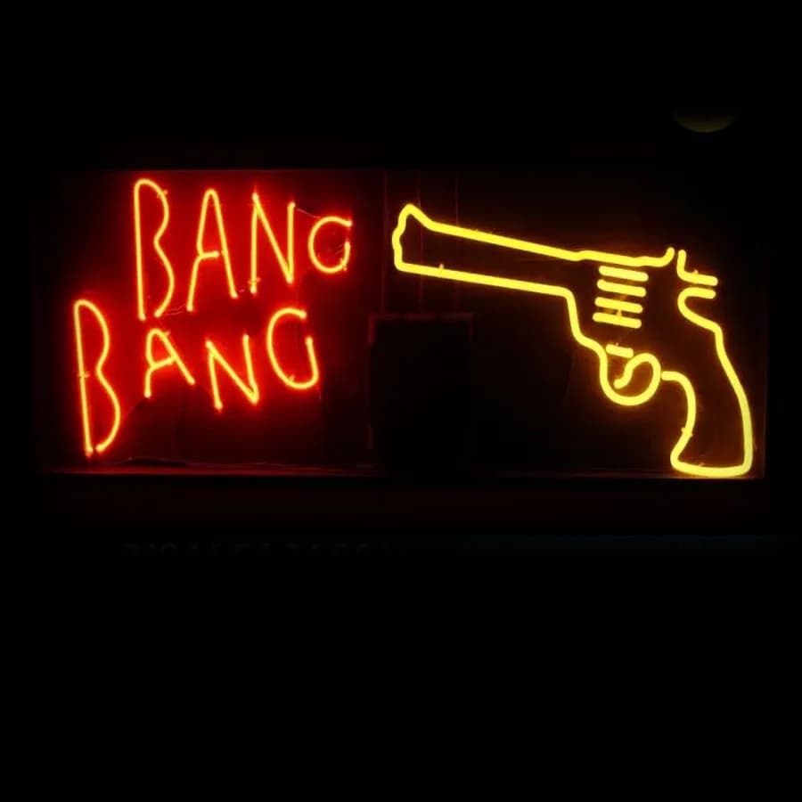 Insegna al neon 10 Kv per Ban Gun Beer Bar Insegna iconica Neon Acrilico Room Hotel Decor Estetica Neon Light Lampade da parete Man Cave