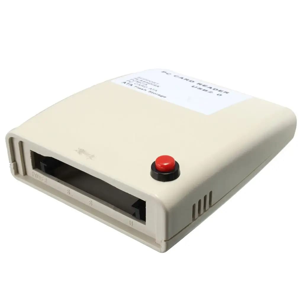 Convertitore lettore di schede USB 2.0 per disco flash di memoria PCMCIA ATA in plastica bianca compatibile con Windows XP 7 Vista ME