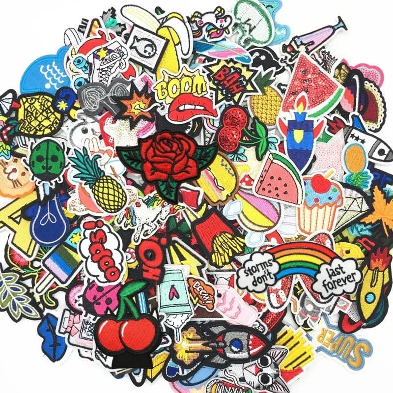 30 pcs/lot mixed embroidery patches thermoadhesive random cartoons on patches for clothing stickers to sew on summer style jeans clothes