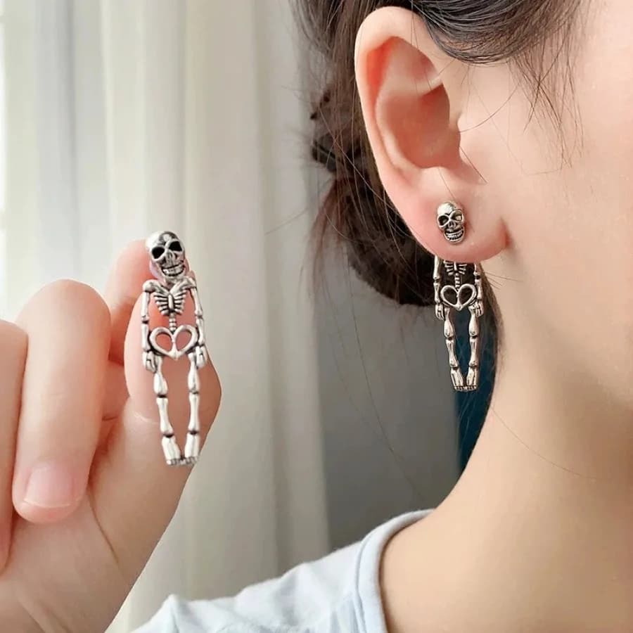 Orecchini da festa (2 pezzi), in lega, a forma di teschio scheletro, stile punk, esagerati, individualistici, per Halloween, articolo creativo per l'atmosfera festiva, modello Stud E