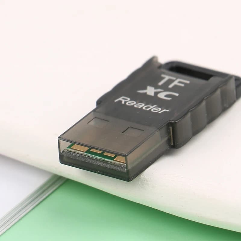 Invia il lettore di schede USB 2.0 casuale Micro SD TF Memory adattatore Cardreader per Computer