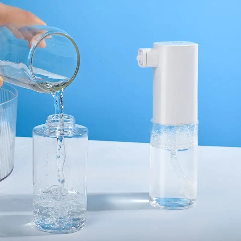 Dispenser di sapone in schiuma Dispenser automatico di shampoo in schiuma elettrico Macchina per schiumare il gel doccia per animali domestici per il bagno di cani e gatti