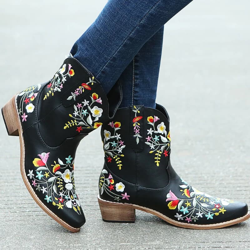 Stivali da Cowboy occidentali da donna stivali a punta ricamati in pelle taglie forti scarpe da trekking Casual all'aperto Botas Plataforma Mujer