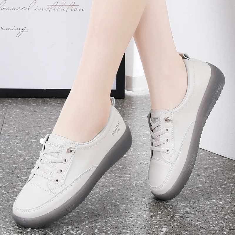 Scarpe casual da donna primavera 2025 nuova versatile scarpa singola traspirante antiscivolo con suola morbida da donna