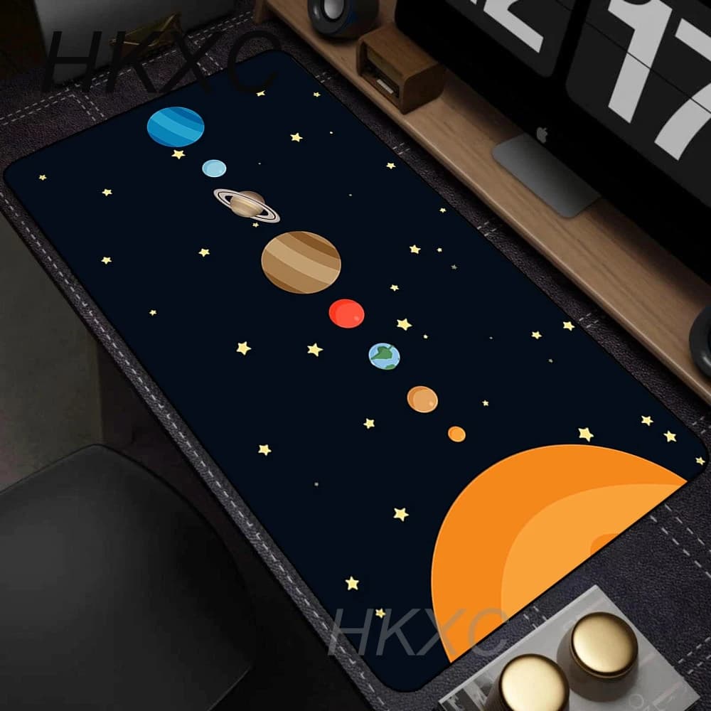 Tappetino per mouse Anime Gamer Mousepad XXL Laptop Universe Space Solar System Deskmat Stampa HD Accessori per ufficio PC Tappetino per tastiera