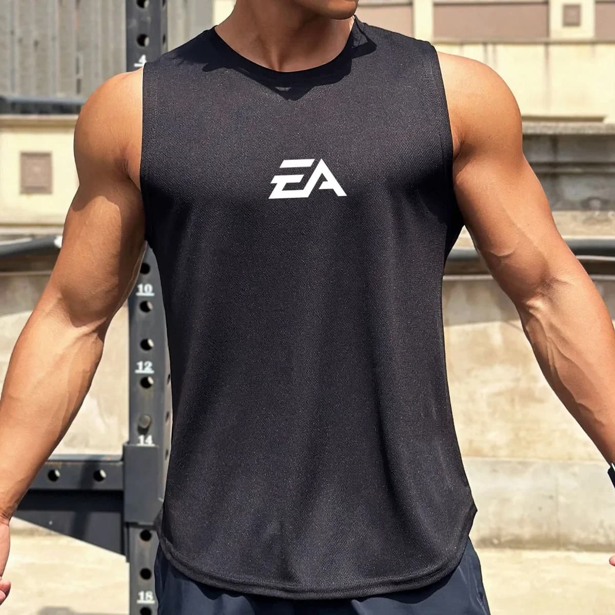 Pullover da uomo di nuova tendenza estiva girocollo camicia con fondo in rete sport fitness nuoto camicia da corsa gilet senza maniche asciugatura rapida