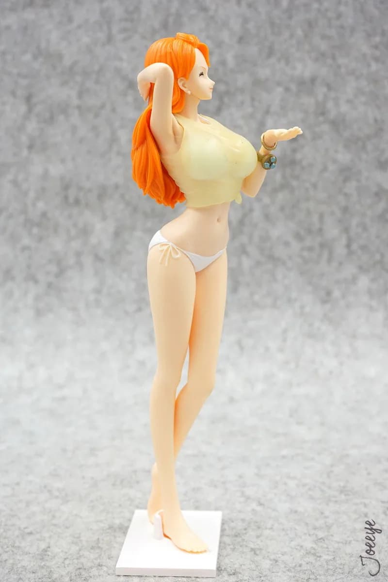 20CM Anime One Piece Nami Figura Costume da bagno Ver Temperatura controllata che cambia colore Modello di supporto Toy Doll Aciton Figura PVC