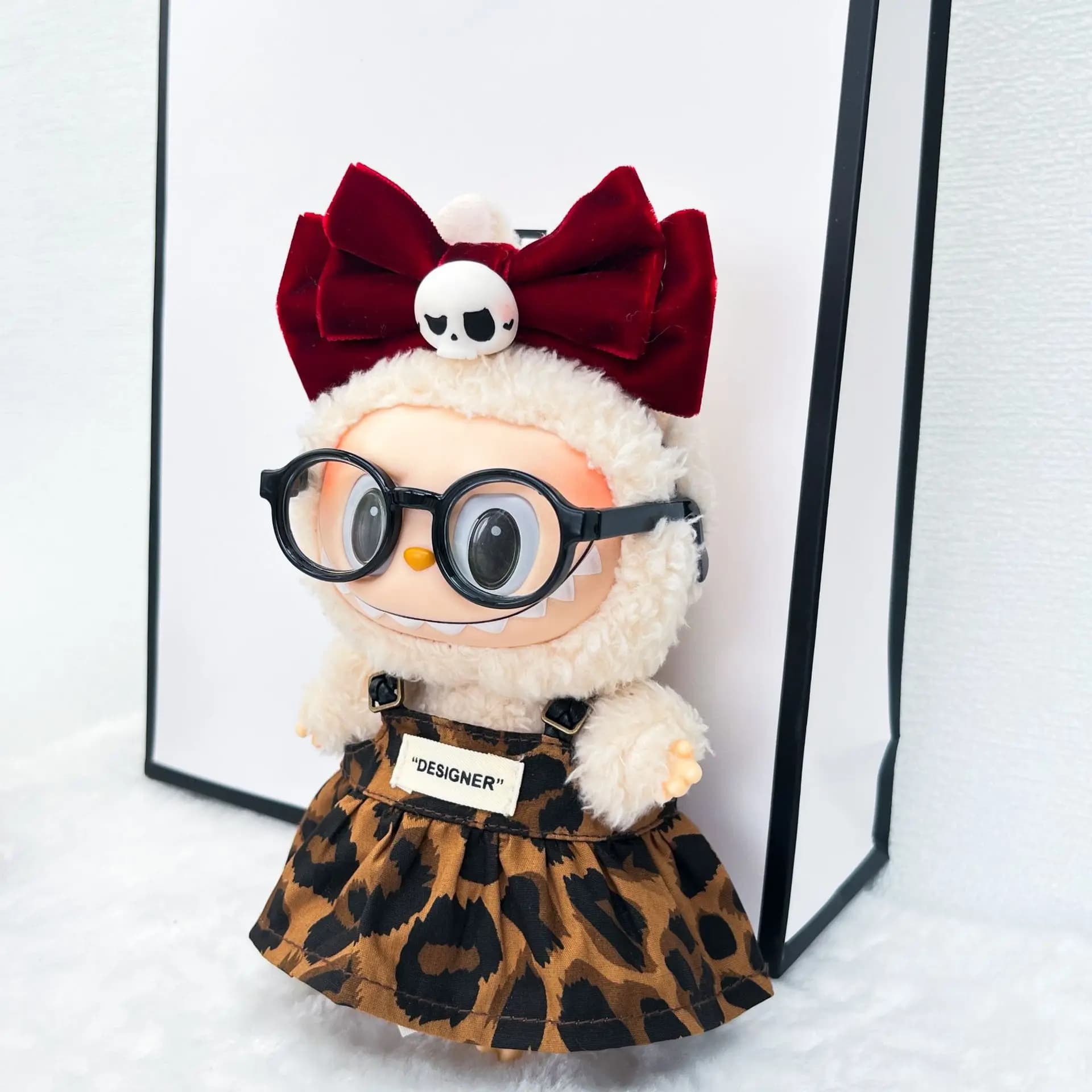 Labubu Doll Vestiti con stampa leopardata Papillon Accessori per capelli Decorazione Mini gonna con cinturino Regalo di compleanno Giocattoli per bambini