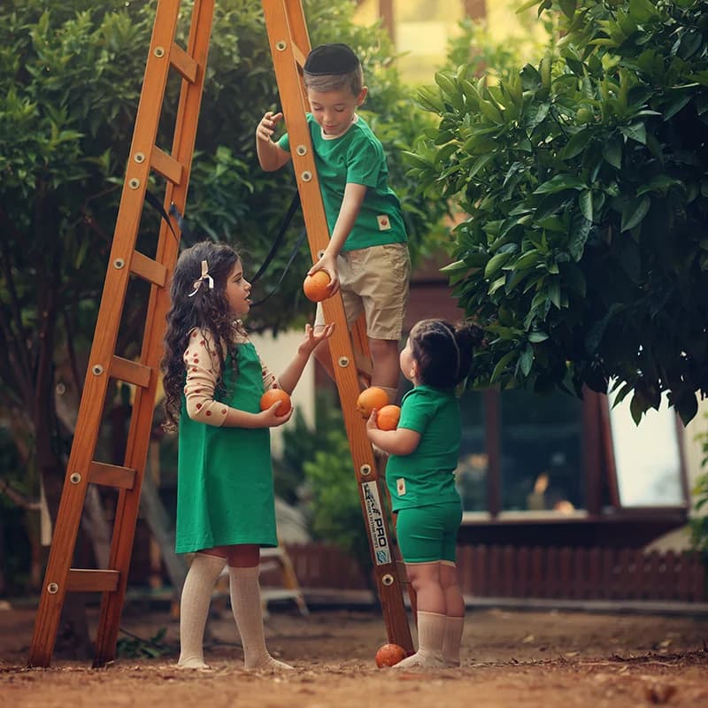 Collezione estiva di vestiti coordinati per la famiglia, vestito da ragazza, maglietta da ragazzo, set da bambino, gonna da ragazza, completo di abbigliamento in cotone verde per bambini
