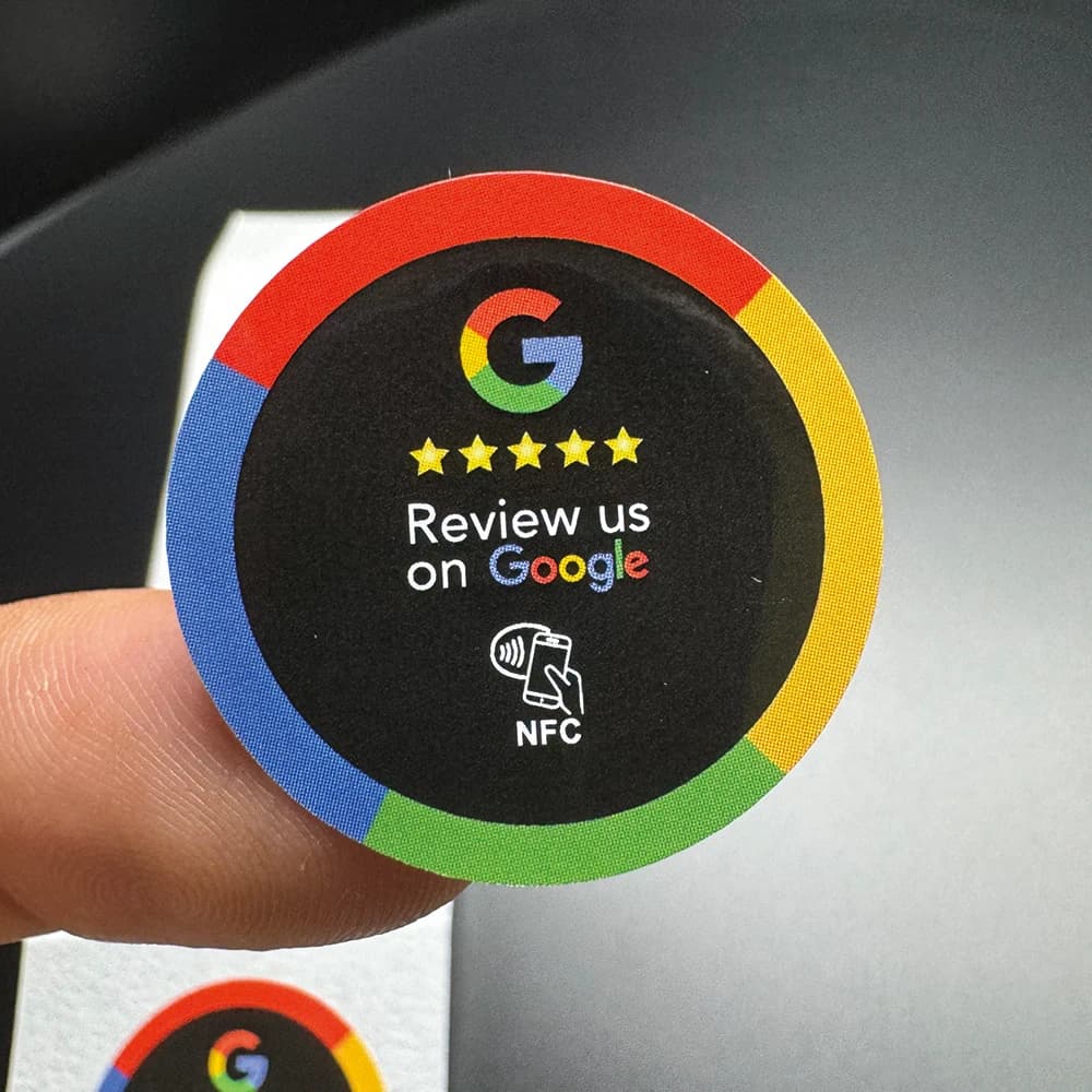 Adesivo di revisione Google impermeabile da 30 mm Tag NFC da 13,56 Mhz NFC213 Richiedici su Google Adesivi Etichette adesive per telefoni NFC
