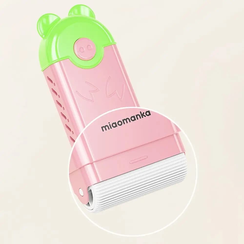Plastic waterproof soap dish with foam roller, self draining soap holder, sealing, portable roller soap dispenser