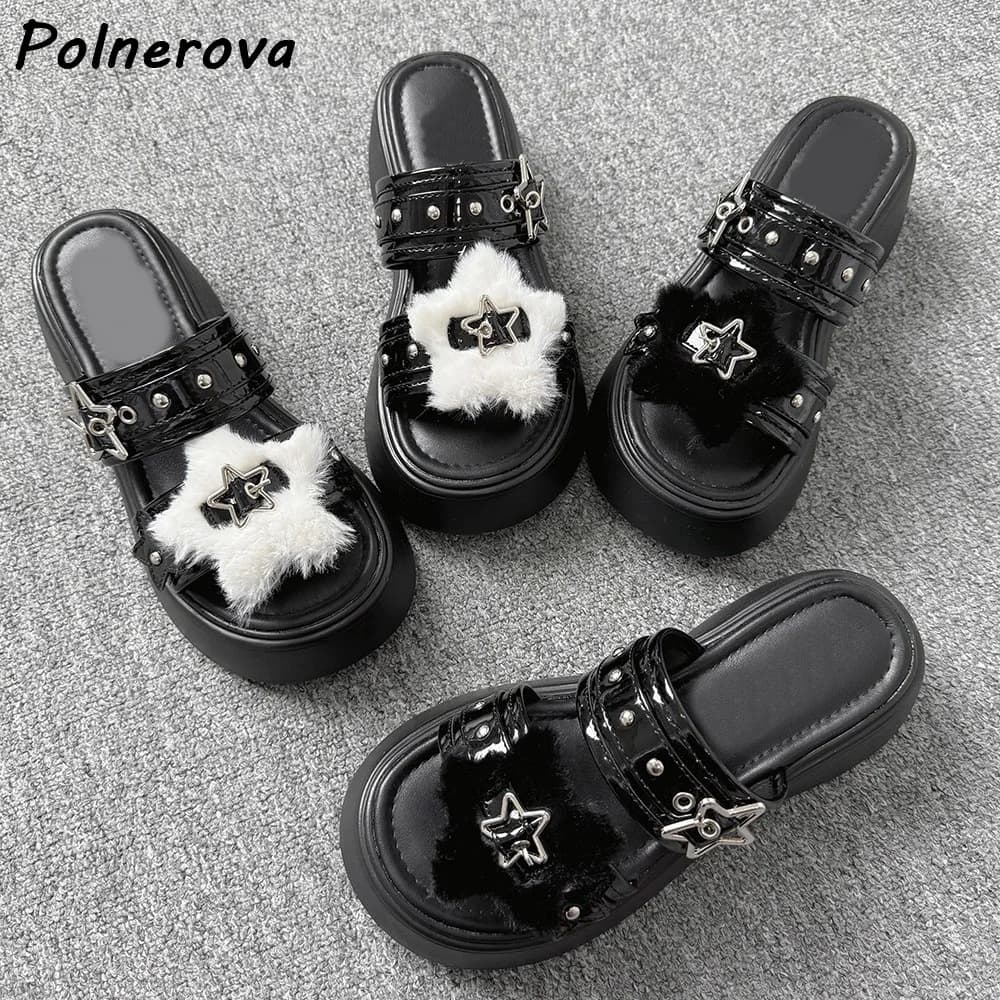 Sandali con Zeppa e Plateau Effetto Peluche con Borchie a Stella da Donna, Stile Y2K Goth Punk, Ciabatte Estive con Punta Tonda e Cinturino Dritto, Suola Spessa