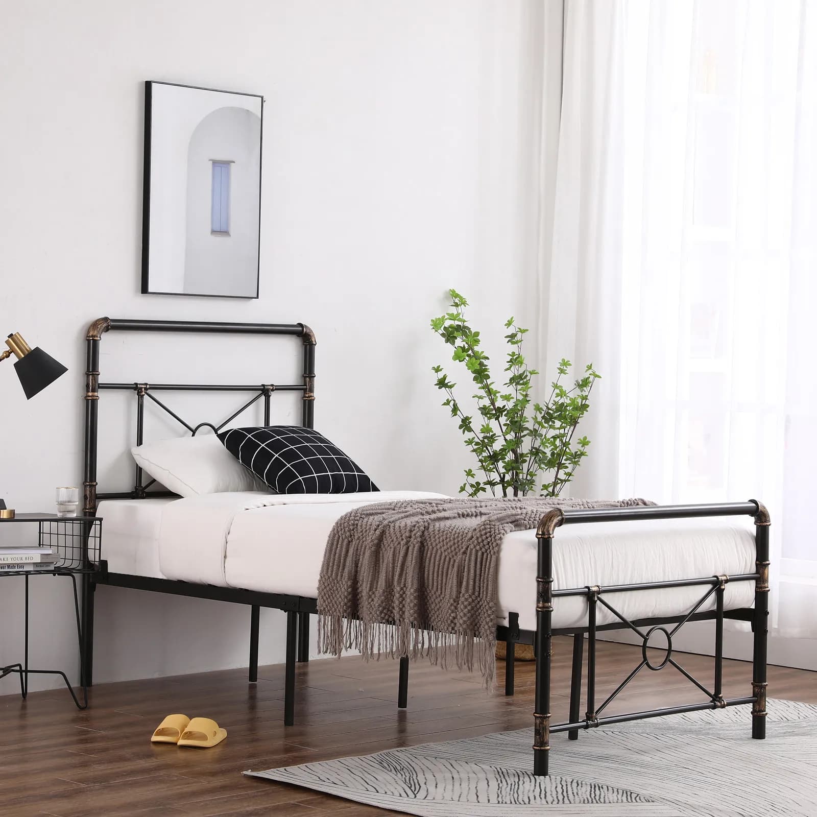 Struttura letto a piattaforma in metallo resistente, misura singola, con testiera e pediera