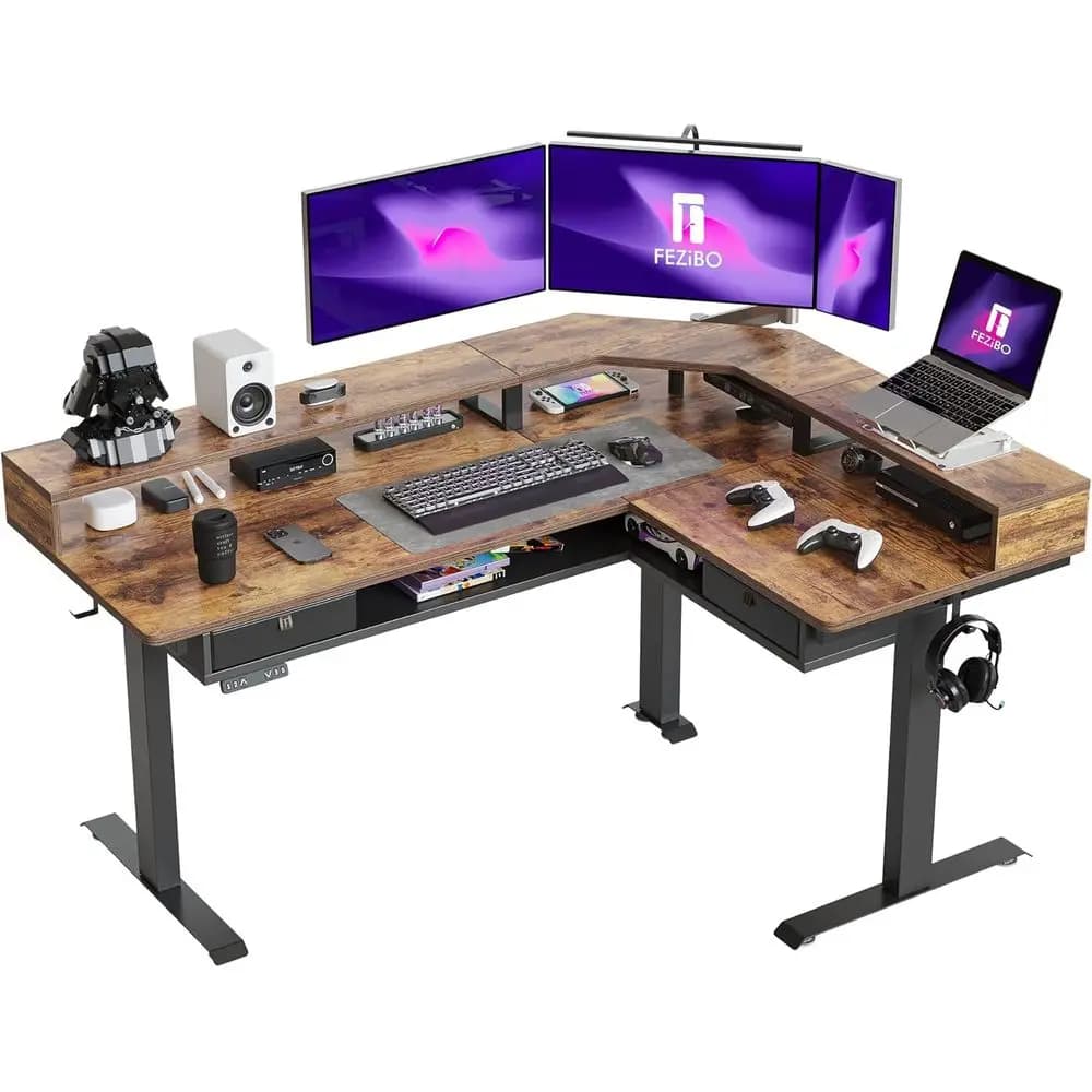 Scrivania a L 63x49 con Striscia LED, Regolazione Elettrica, Ripiani Portaoggetti, Marrone Rustico per Gaming o Ufficio