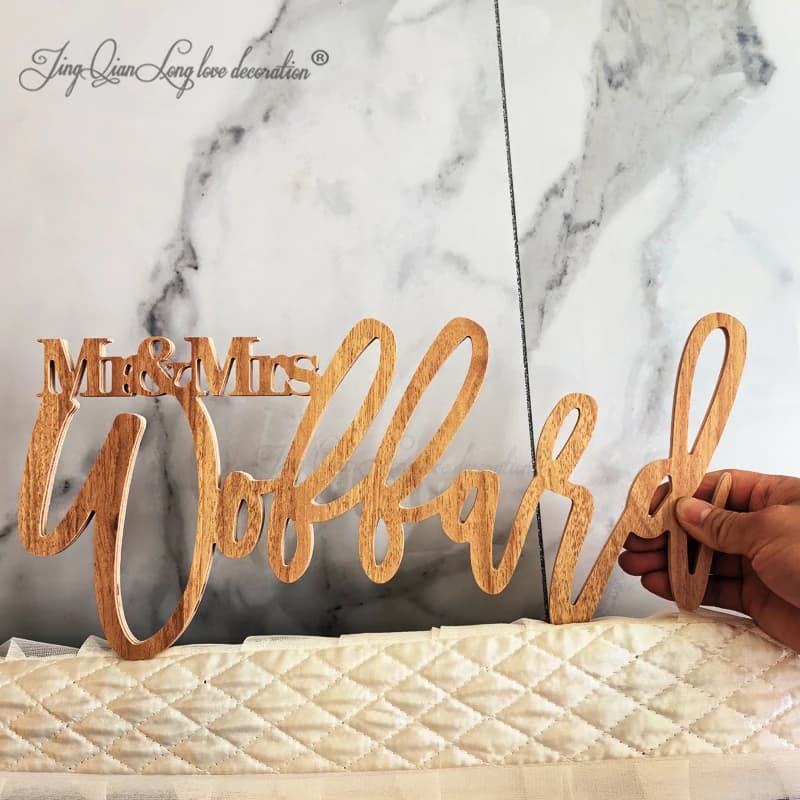 Sfondo personalizzato con nome in legno, sfondo per matrimonio, decorazione in legno per signor e signora, decorazioni per matrimoni con cartello con ultimo nome