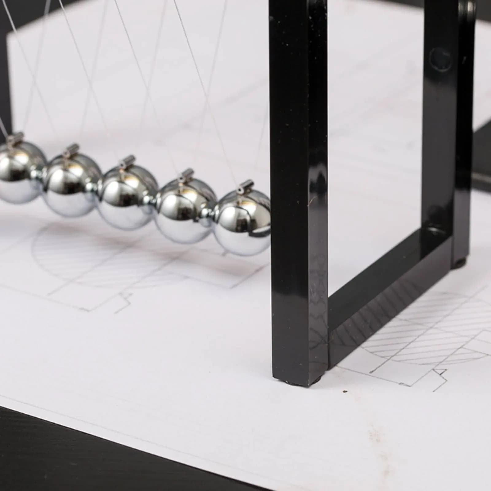 Newton's Cradle Science Education Balance Balls Pendulum Swinging Balls Desk Toy Educational Tool Professional Desk Toy