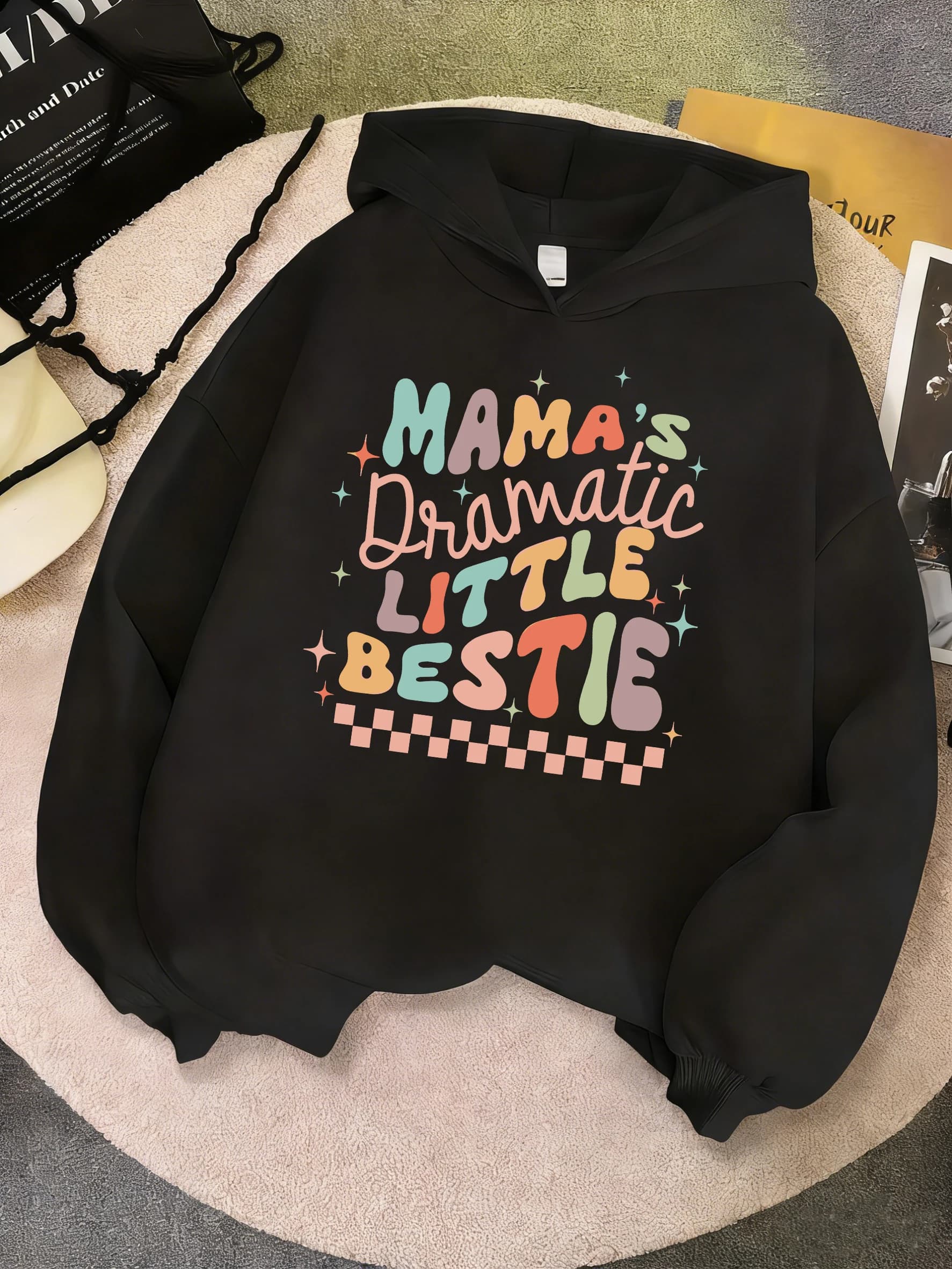 Felpa con Cappuccio per Bambini con Stampa 'Mama's Dramatic Little Bestie', Casual e Comoda, a Maniche Lunghe, per Ragazzi e Ragazze