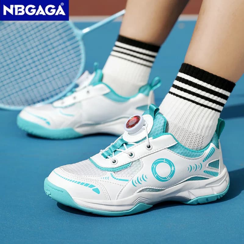 Scarpe da ginnastica per bambini per sport all'aria aperta, scarpe da tennis e badminton antiscivolo per interni, traspiranti e leggere, per allenamento e corsa