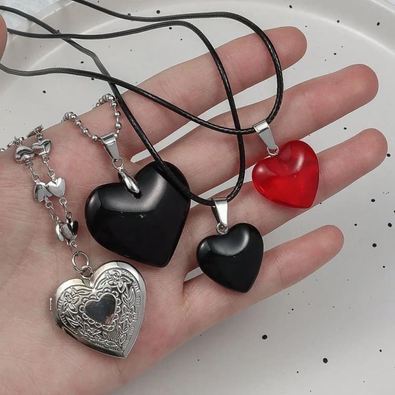 4-piece Y2K heart-shaped necklace set with red and black solid carved heart lock, black wax rope, silver bead chain jewelry