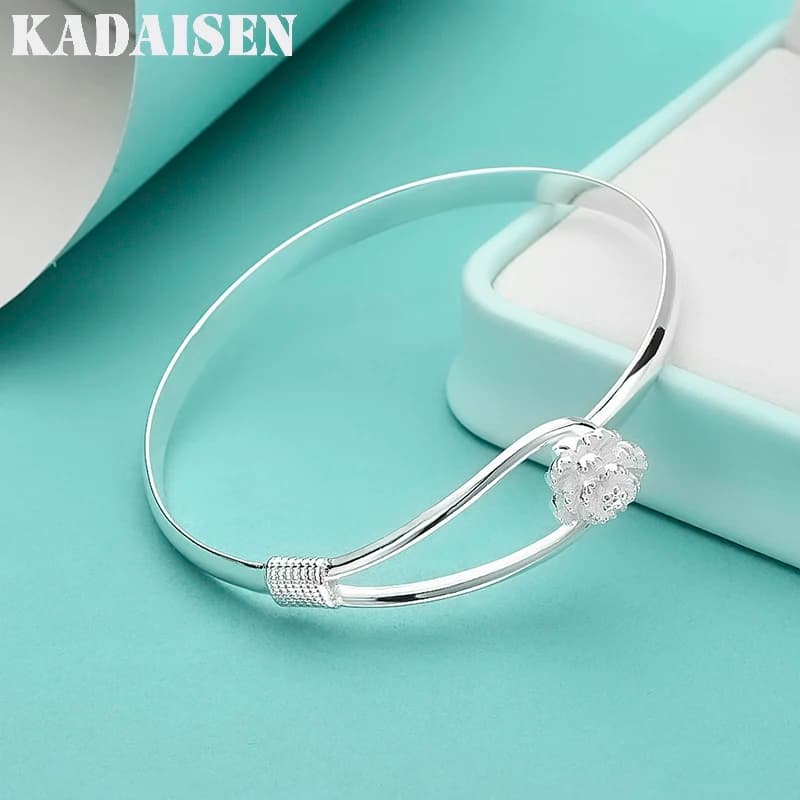 Christmas Gift: Sterling 925 Sterling Silver Bracelet, Fashionable Female Jewelry with Floral Charm