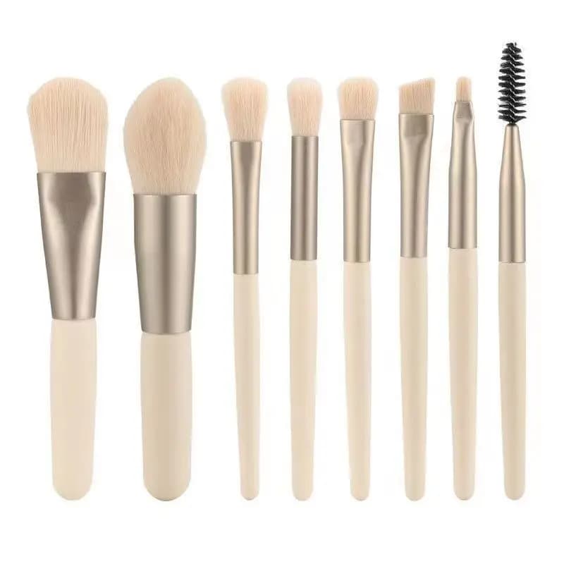 Set di 8 Pennelli per Trucco Occhi Professionali per Ombretto, Illuminante e Blush - Soluzione Detergente Inclusa