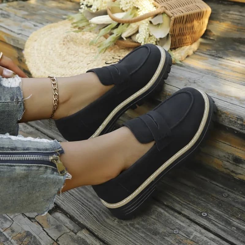 New Women's Spring Shoes British Style with Thick Sole, Casual Leather Moccasins, Fashion Oxford Shoes for Girls