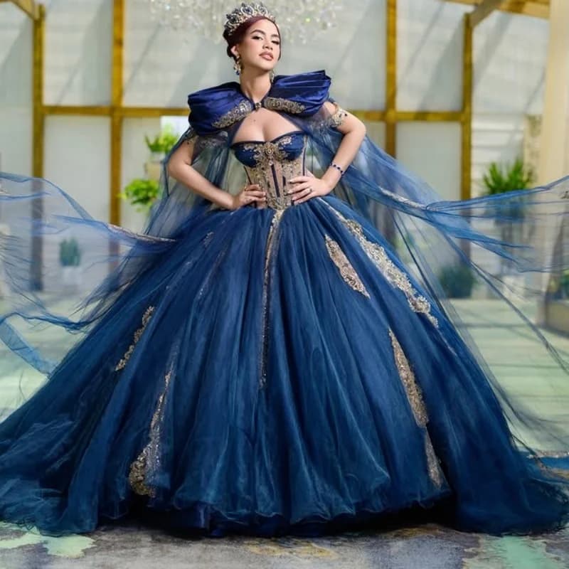 Abiti Quinceanera blu personalizzati con spalle scoperte dorato Seqinan applique in pizzo di cristallo Coda lunga Vestido De 15 Quinceanera