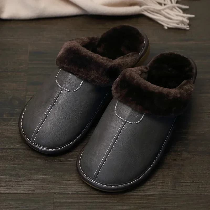 Pantofole da casa calde per interni in velluto spesso impermeabile da uomo Scarpe da uomo invernali in pelle da camera da letto in cotone
