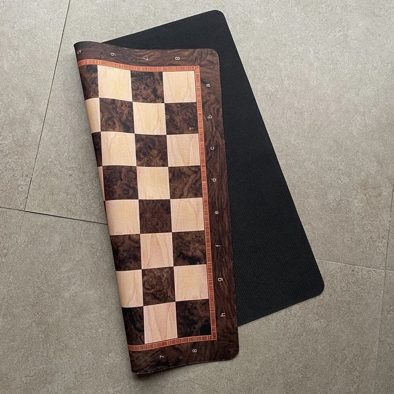 Grande scacchiera da 52 cm/20,5 pollici per partite di campionato, pieghevole e arrotolabile in gomma morbida, utilizzabile anche come scacchiera per dama.