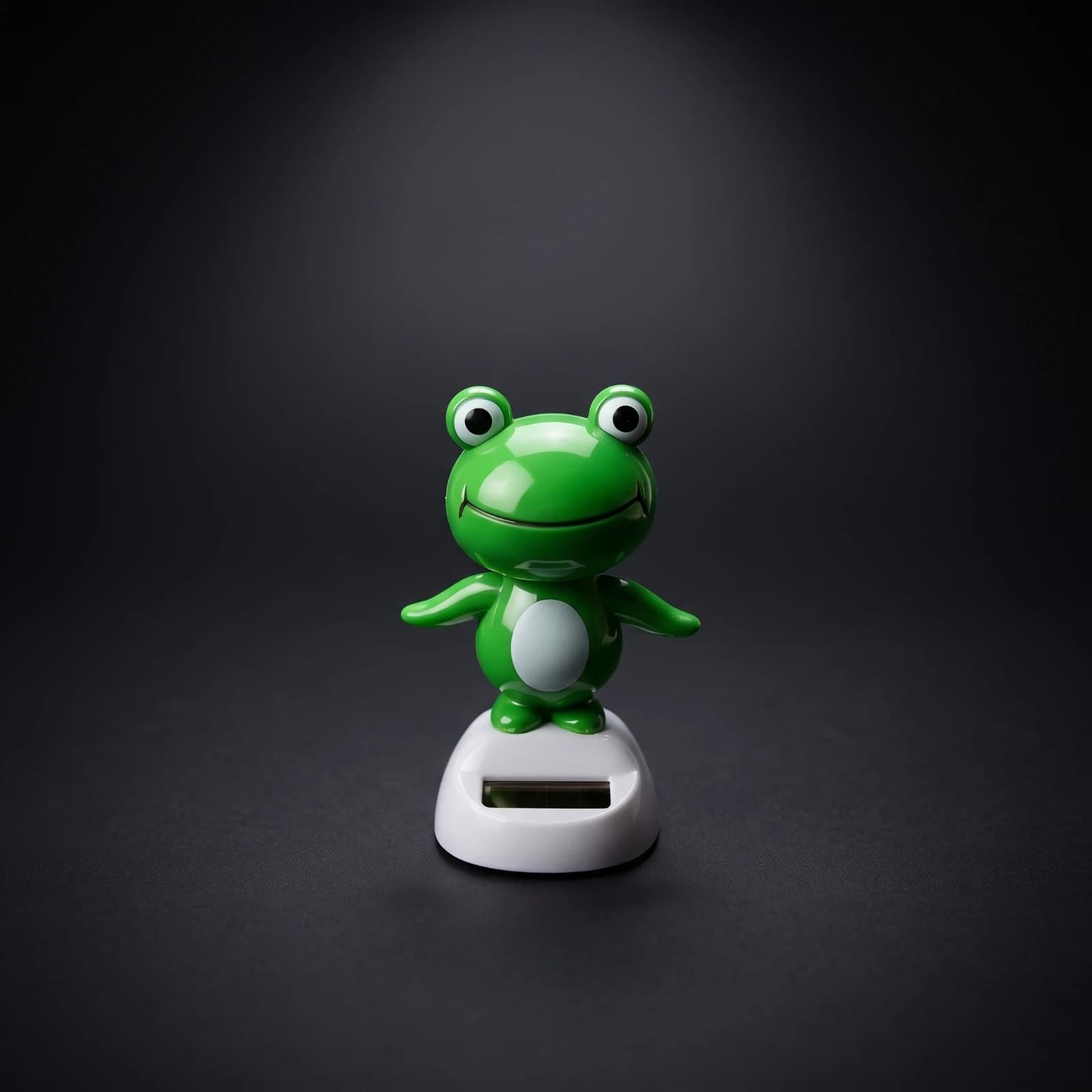 Frog Dashboard Ornament Shaking Dashboard Ornament with Solar Panel Frog Figurine Wobbling Car Decoration Entertaining