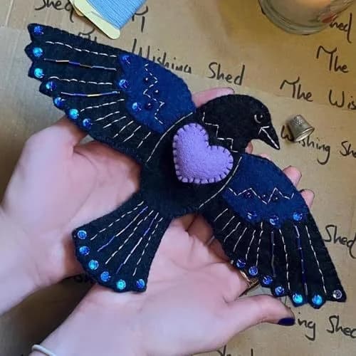 Kit Fai-da-Te per Cucire Corvi in Tessuto, Custodia Ricamata a Forma di Uccello, Pochette Artigianale con Ago, Ornamento Portatile Carino per Decorazione Casa e Tavolo, Regalo