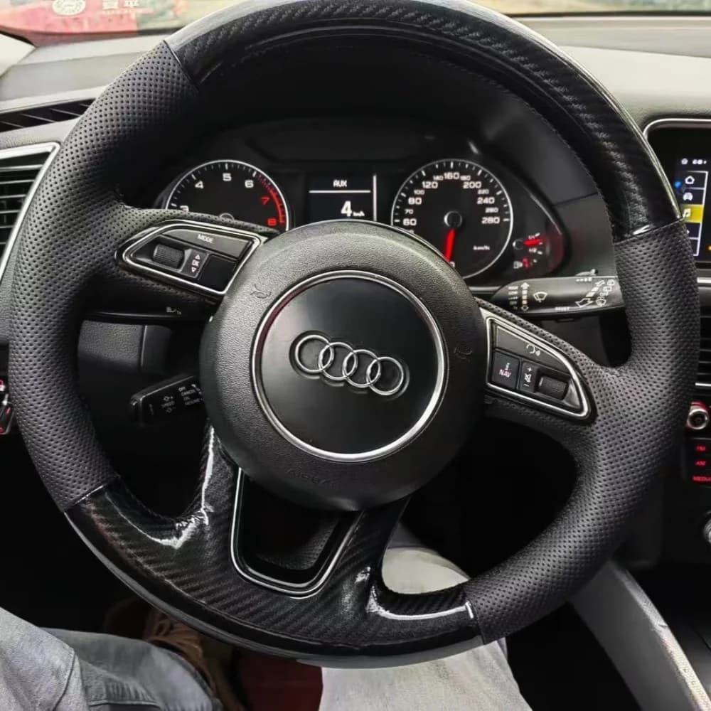 Personalizzazione Coprivolante per auto Accessori Cucito a mano Vera pelle in fibra di carbonio per Audi A1 8X A3 8V Sportback A4 B8