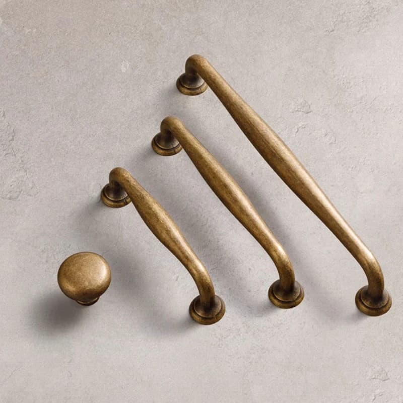 Antique Bronze Wardrobe Door Dresser Handle Solid Aged Gold Bronze Vintage Handle American Style Distressed Drawer Dresser Pull