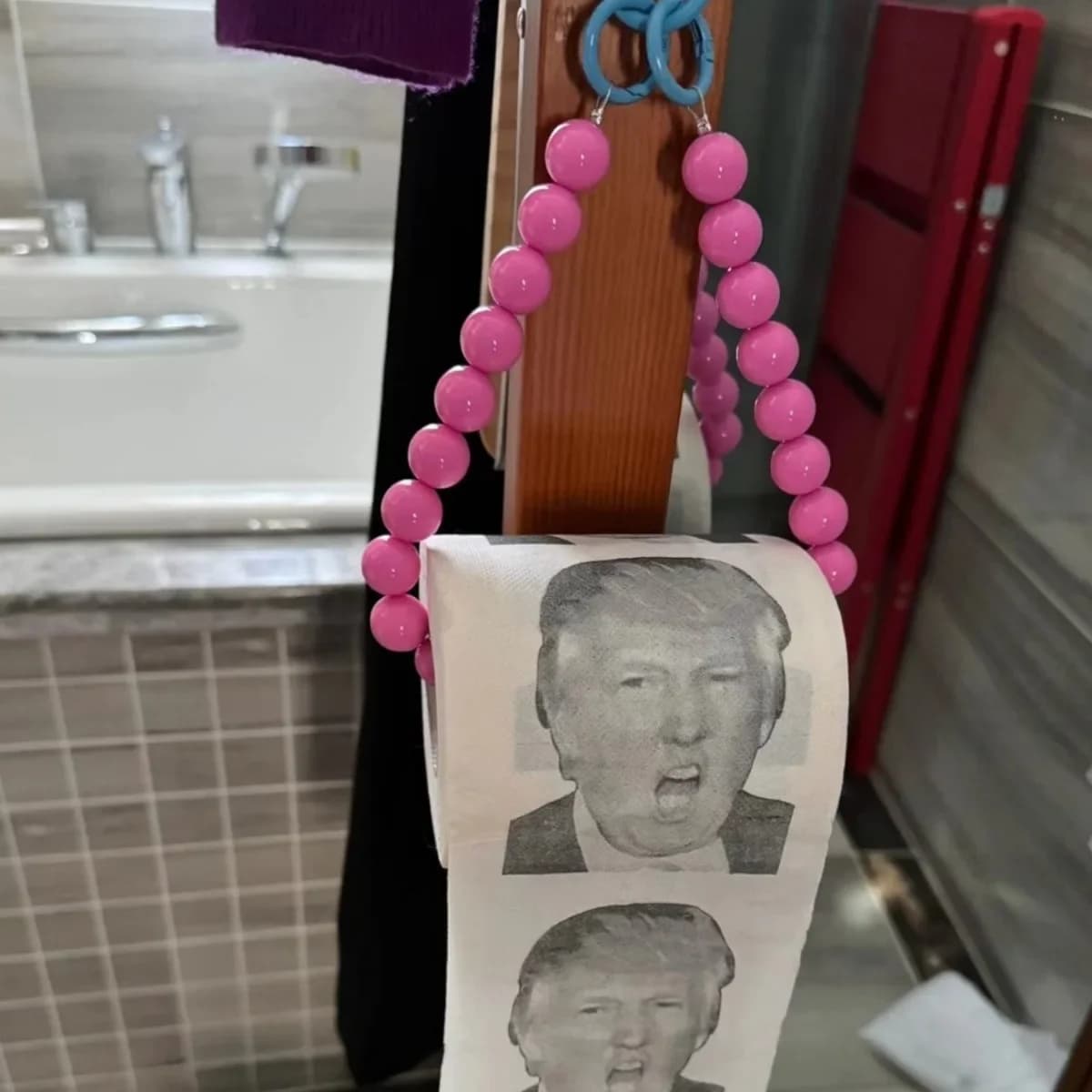 Porta fazzoletti con perline rosa dopamina stile Ins, carino, senza trapano, porta carta igienica per bagno