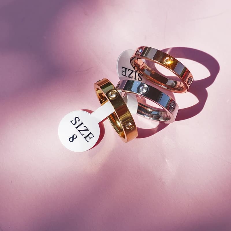 Anello in acciaio inossidabile con zirconi per uomo anelli di cristallo per donna 2025 nuova tendenza Gioielli di lusso