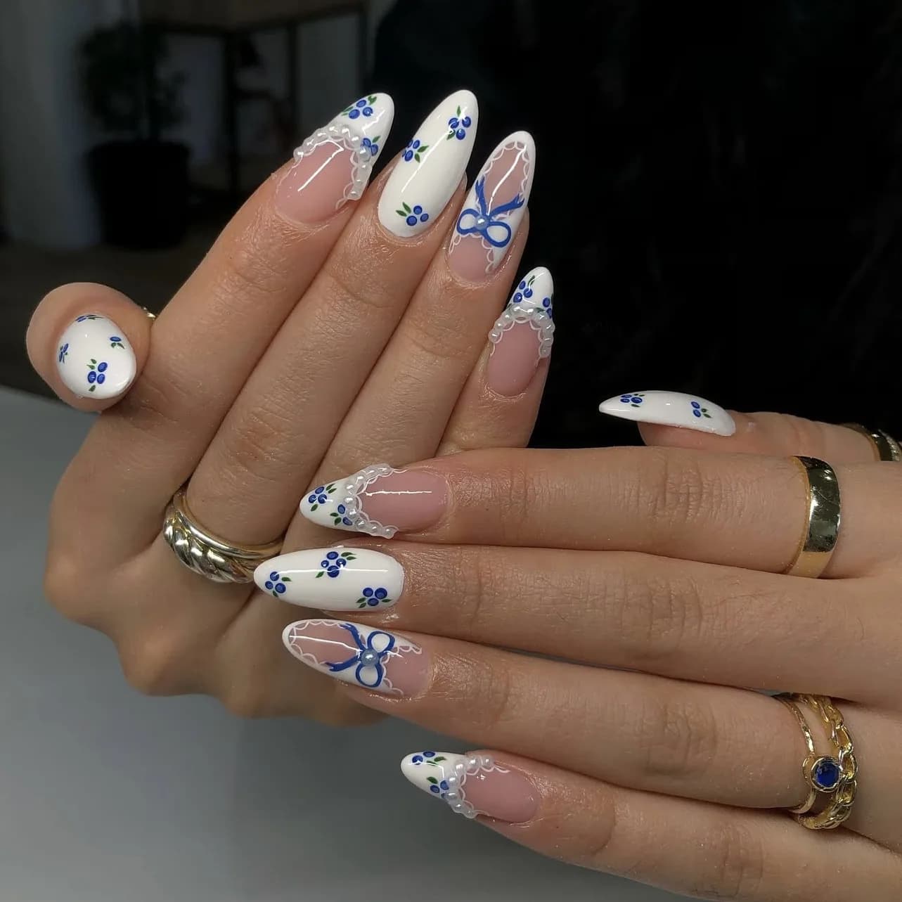 Water drop nails wearable manicure tablets blueberry lace edge pearls european and american cross-border fake nail tablets finished products 24 pieces