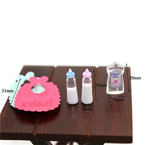 Set di bavaglini per shampoo, biberon in miniatura per casa delle bambole 1:12, regalo per accessori per la scuola materna