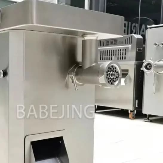 Grande Tritacarne Elettrico da Cucina Verticale Multifunzione con Set di Lame Staccabili, Tritaverdure e Macinacarne