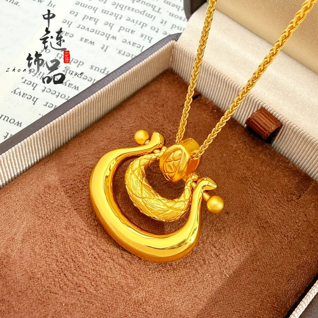 Hollow rotating double lock pendant new Chinese style Ruyi lock bag 9999gold