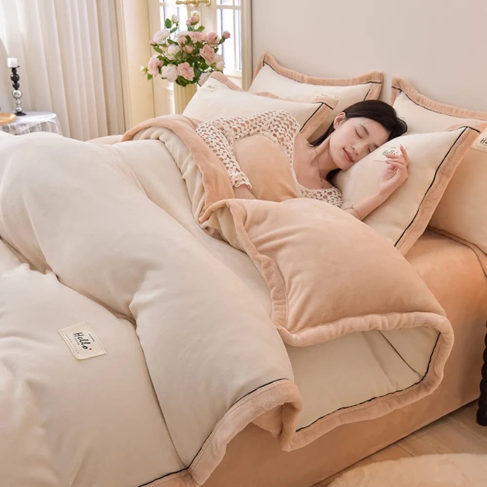 Set of thickened milk velvet bed linen Set warm winter duvet Furnishings Bedroom furniture Copripiumino Bed linen Federa Soft set in four pieces
