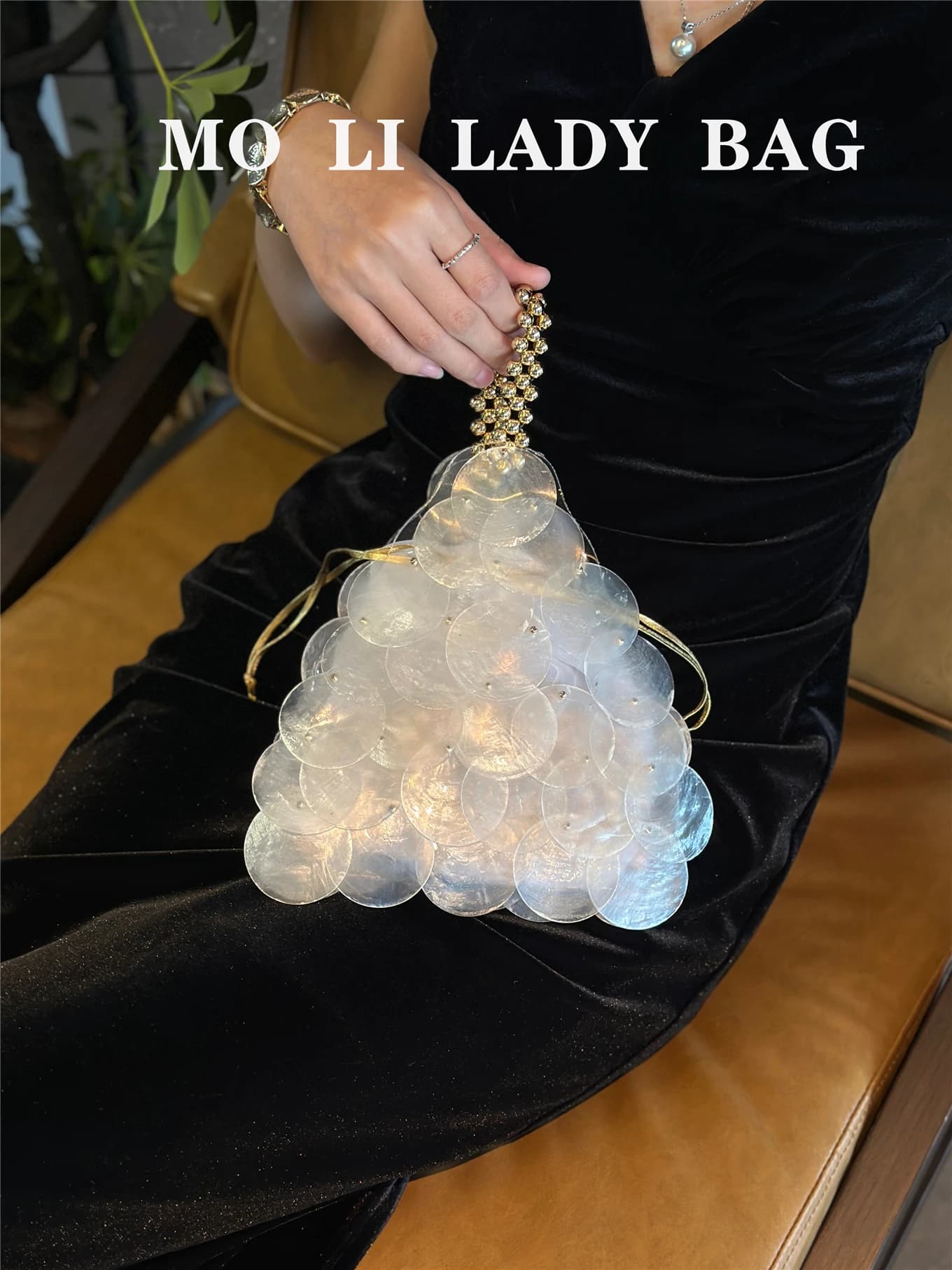 Natural Mother of Pearl Beads Handcrafted Evening Bag Shape Pearl Handbag Shiny Sequin Handbag for Women